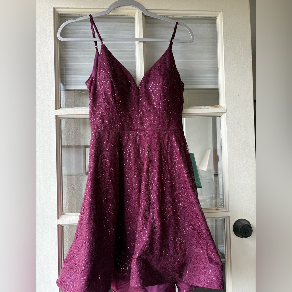 NWT Junior’s B. SMART Semi Formal Dress with Lace and Sequins